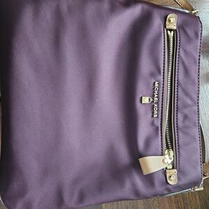 Crossbody purse
